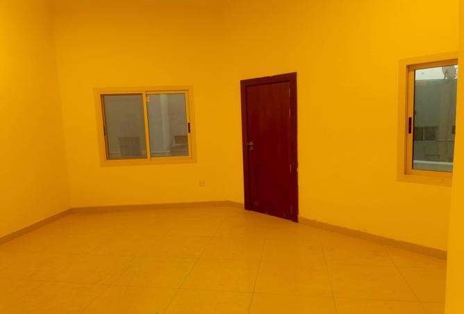 996202 - Property Image 2