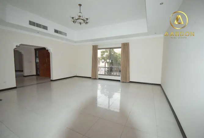 55054935 - Property Image 2