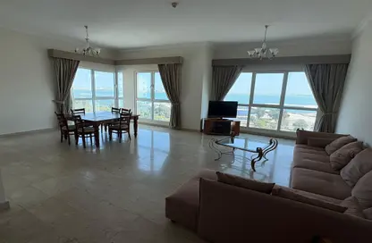 Apartment - 3 Bedrooms - 4 Bathrooms for rent in Exhibition Road - Hoora - Capital Governorate