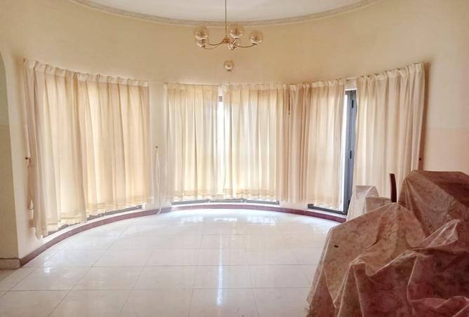 992578 - Property Image 3