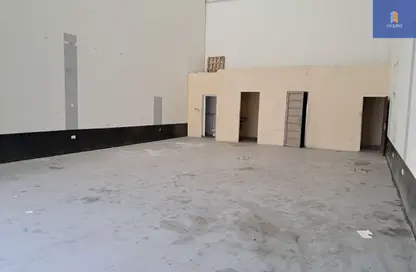 Warehouse - Studio - 1 Bathroom for rent in Hidd - Muharraq Governorate