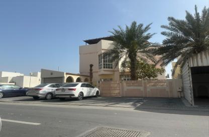 Villa - 6 Bedrooms - 4 Bathrooms for sale in Alhajiyat - Riffa - Southern Governorate