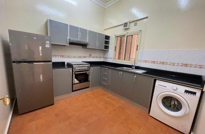 Apartment - 2 Bedrooms - 3 Bathrooms for rent in Um Al Hasam - Manama - Capital Governorate