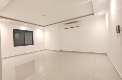 Apartment - 2 Bedrooms - 2 Bathrooms for rent in Hidd - Muharraq Governorate