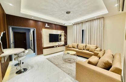 Apartment - 2 Bedrooms - 3 Bathrooms for rent in Busaiteen - Muharraq Governorate