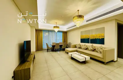 Apartment - 3 Bedrooms - 3 Bathrooms for rent in Al Juffair - Capital Governorate