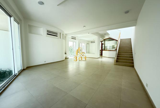 51772610 - Property Image 3