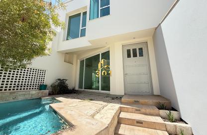 Villa - 4 Bedrooms - 5 Bathrooms for rent in Saar - Northern Governorate
