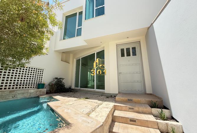 51772610 - Property Main Image