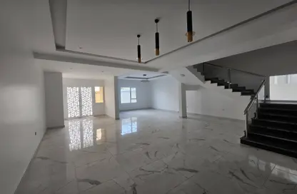 Villa - 4 Bedrooms - 5 Bathrooms for sale in Saar - Northern Governorate