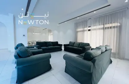 مجمع سكني - 4 غرف نوم - 6 حمامات للايجار في سار - المحافظة الشمالية