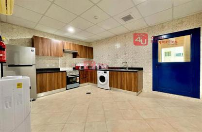 Apartment - 2 Bedrooms - 2 Bathrooms for rent in Al Juffair - Capital Governorate