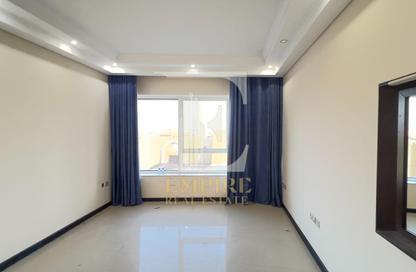 Apartment - 4 Bedrooms - 5 Bathrooms for rent in Sanabis - Manama - Capital Governorate