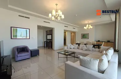 Apartment - 2 Bedrooms - 3 Bathrooms for rent in Sanabis - Manama - Capital Governorate