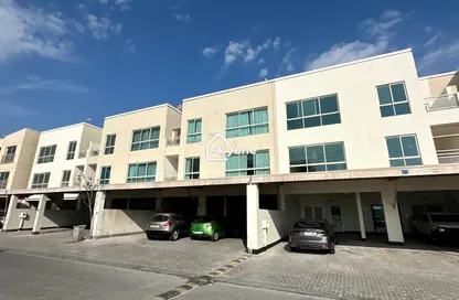 عمارة بالكامل - 8 غرف نوم - 8 حمامات للبيع في أمواج هومز - أمواج - المحرق