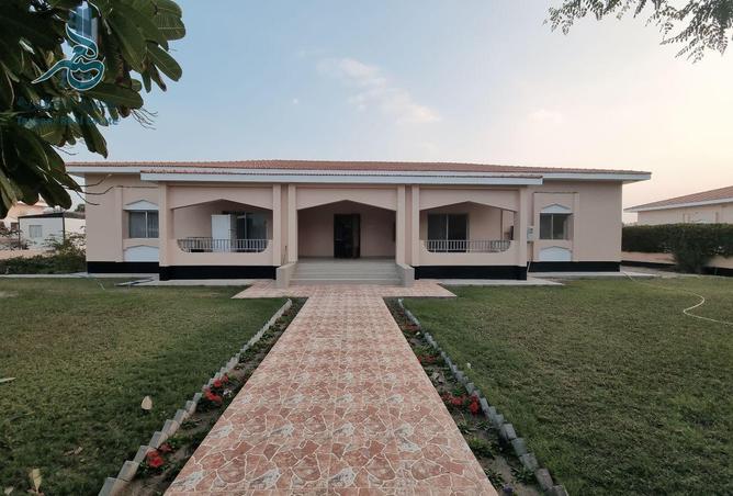 983734 - Property Main Image