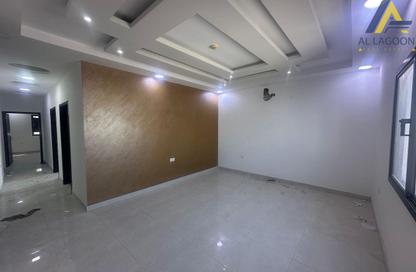 Apartment - 2 Bedrooms - 2 Bathrooms for rent in Hamad Town - Northern Governorate