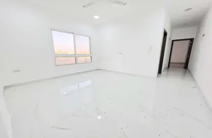 شقة - غرفة نوم - 1 حمام للايجار في توبلي - المحافظة الوسطى