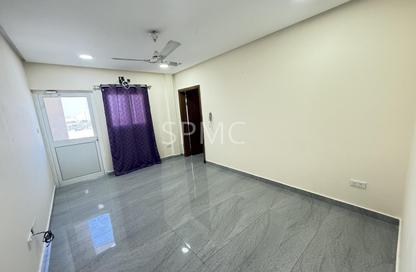 Apartment - 1 - 2 for rent in Salmaniya - Manama - Capital Governorate