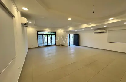 Apartment - 5 Bedrooms - 4 Bathrooms for rent in Jurdab - Central Governorate Apartment - 5 Bedrooms - 4 Bathrooms for rent in Jurdab - Central Governorate
