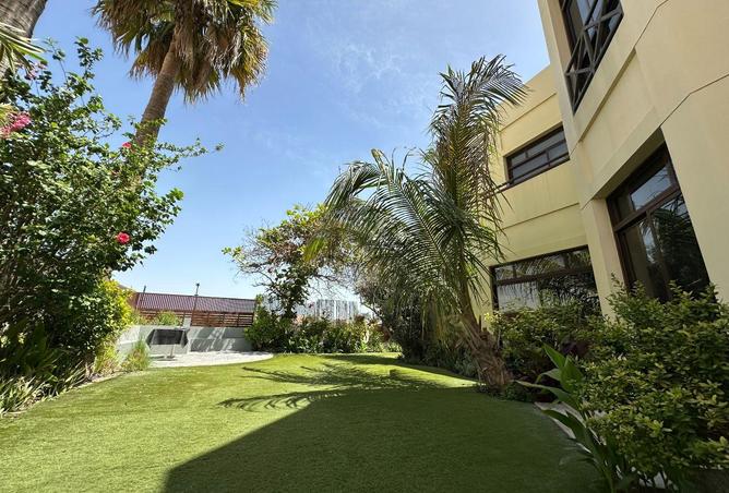 989730 - Property Main Image