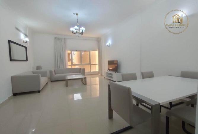 992627 - Property Image 2