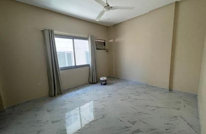 Apartment - 2 Bedrooms - 2 Bathrooms for rent in Segaya - Manama - Capital Governorate Apartment - 2 Bedrooms - 2 Bathrooms for rent in Segaya - Manama - Capital Governorate