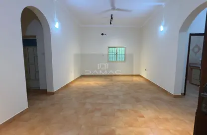 Apartment - 2 Bedrooms - 2 Bathrooms for rent in Jurdab - Central Governorate