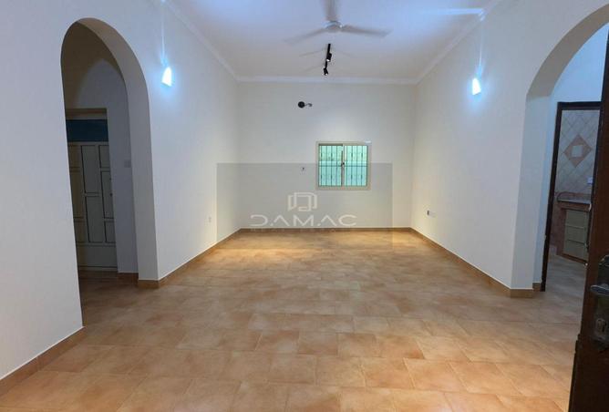 987384 - Property Main Image