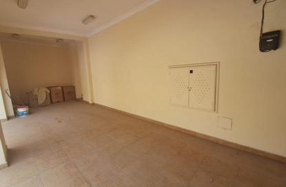 Villa - 4 Bedrooms - 6 Bathrooms for rent in Busaiteen - Muharraq Governorate