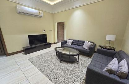Apartment - 2 Bedrooms - 2 Bathrooms for rent in Bu Kowarah - Riffa - Southern Governorate