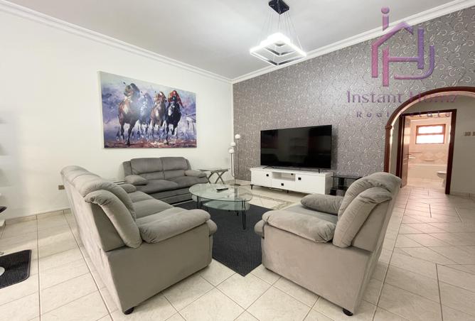 995563 - Property Image 2