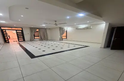 Villa - 5 Bedrooms - 6 Bathrooms for rent in Sehla - Northern Governorate