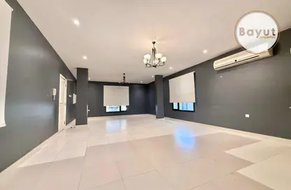 Apartment - 2 Bedrooms - 2 Bathrooms for rent in Tubli - Central Governorate