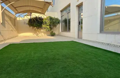 شقة - 2 غرف نوم - 3 حمامات للايجار في الجنبية - المحافظة الشمالية