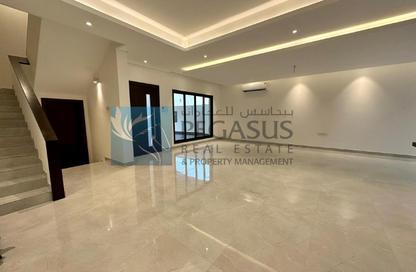 Villa - 3 Bedrooms - 4 Bathrooms for rent in Busaiteen - Muharraq Governorate