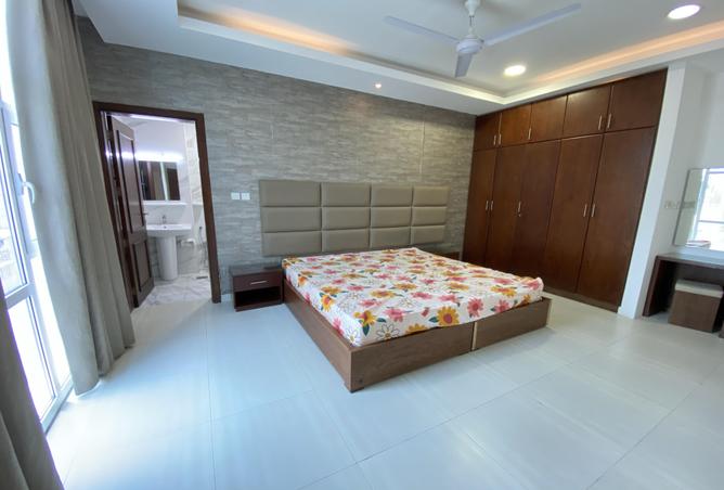 54450556 - Property Image 3