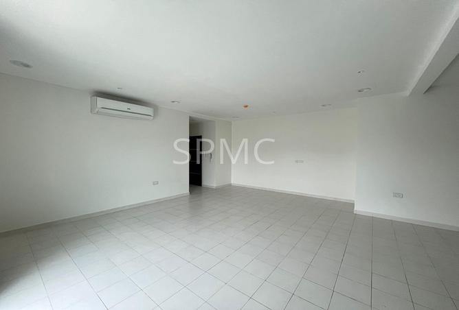 52169830 - Property Image 2