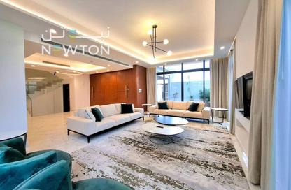 Villa - 4 Bedrooms - 5 Bathrooms for rent in Hamala - Northern Governorate