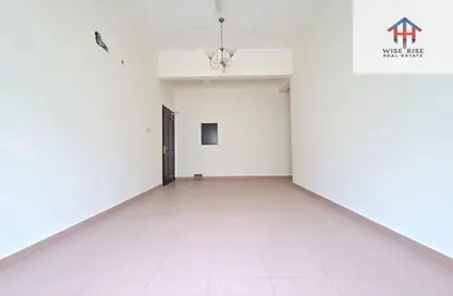 Apartment - 2 Bedrooms - 2 Bathrooms for rent in Busaiteen - Muharraq Governorate