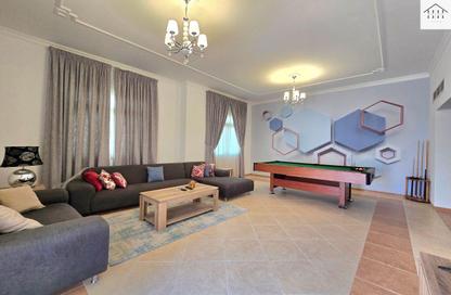 Penthouse - 3 Bedrooms - 4 Bathrooms for rent in Al Juffair - Capital Governorate