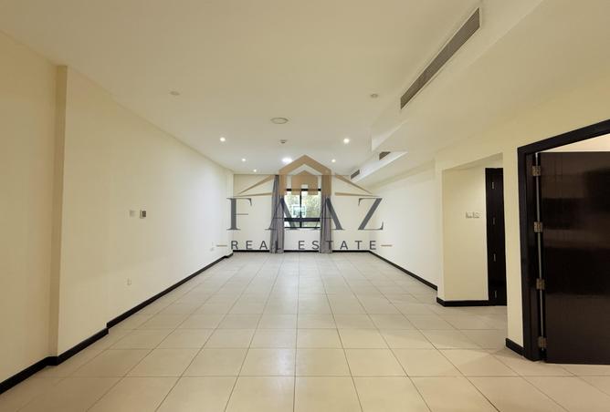 988650 - Property Image 2