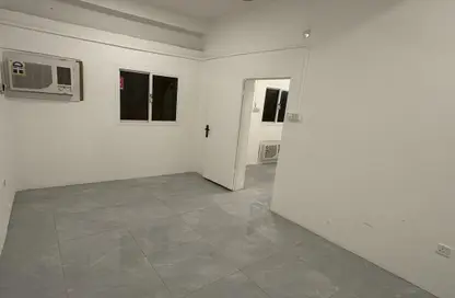 Apartment - 1 Bedroom - 1 Bathroom for rent in Hoora - Capital Governorate