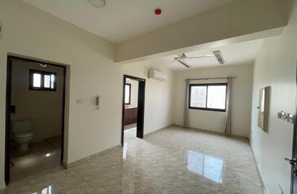 Apartment - 2 Bedrooms - 3 Bathrooms for rent in Hidd - Muharraq Governorate