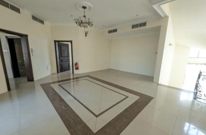 Villa - 4 Bedrooms - 5 Bathrooms for rent in Janabiya - Northern Governorate