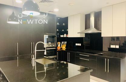 Apartment - 2 Bedrooms - 3 Bathrooms for rent in Al Juffair - Capital Governorate