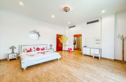 Apartment - 2 Bedrooms - 3 Bathrooms for rent in Seef - Capital Governorate Apartment - 2 Bedrooms - 3 Bathrooms for rent in Seef - Capital Governorate