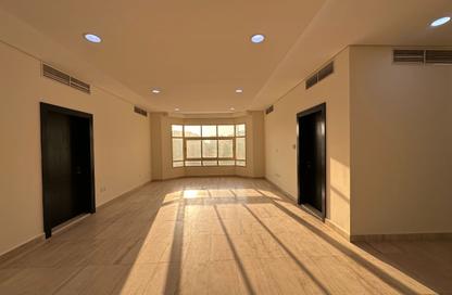 Villa - 5 - 6 for rent in Tubli - Central Governorate Villa - 5 - 6 for rent in Tubli - Central Governorate
