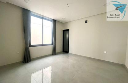 Apartment - 2 Bedrooms - 2 Bathrooms for rent in Segaya - Manama - Capital Governorate