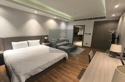 Apartment - Studio - 1 Bathroom for rent in Sanabis - Manama - Capital Governorate